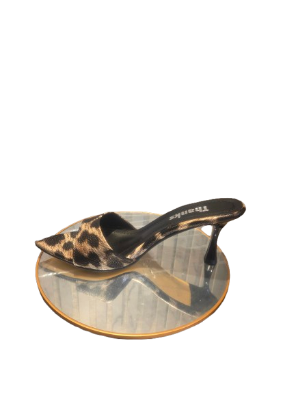 Classic leopard print shoes