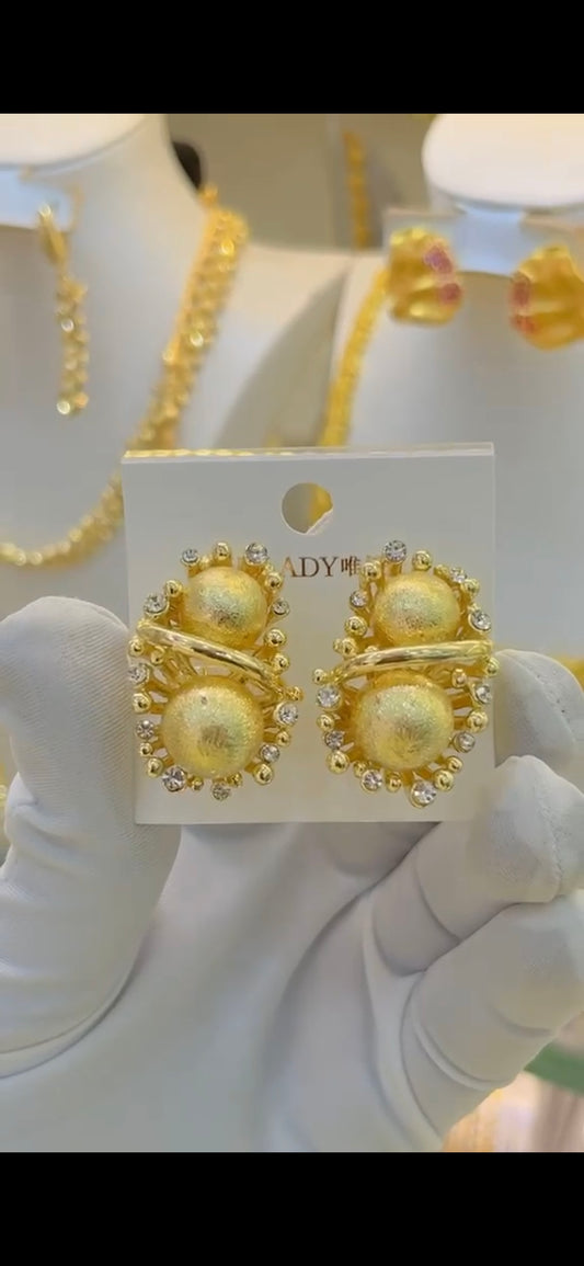 fashion earrings