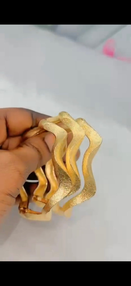 gold plated 3 set bangles